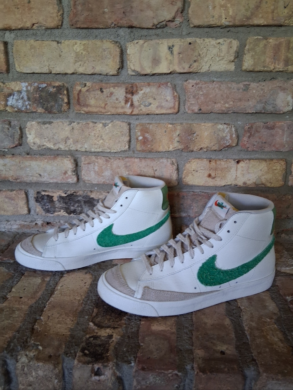 NIKE BLAZER MID 77 VINTAGE SNEAKERS SIZE 10